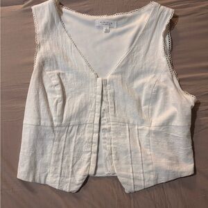 Kiriou White Sleeveless Top